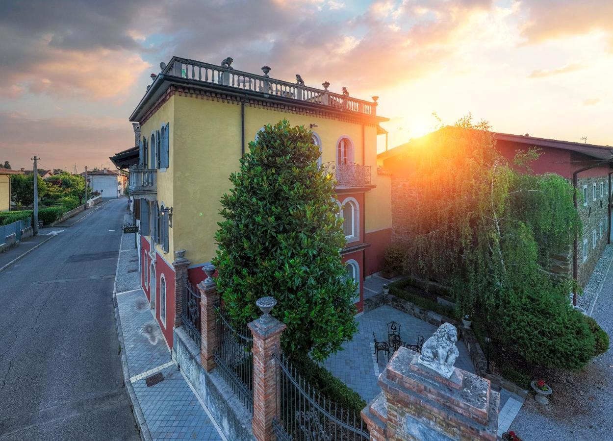 Villa Beatrice 1836 Кормонс Экстерьер фото